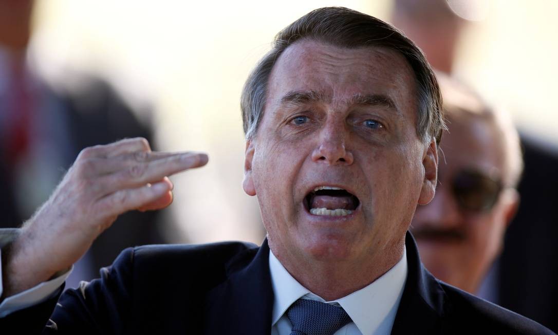 Instagram apaga postagem de Bolsonaro com informações falsas