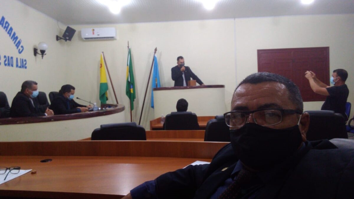 Silvano Farias defende terceirizados do estado demitidos que estão passando necessidade