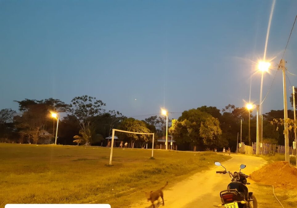 Moradores do bairro Florentino Moreno ganham iluminação pública