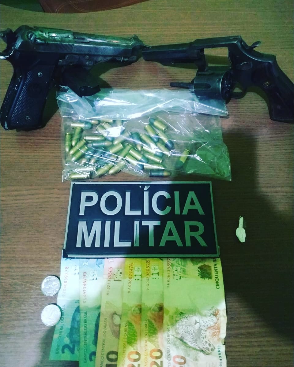 Membros de facção são capturados em Manoel Urbano com pistola e revólver