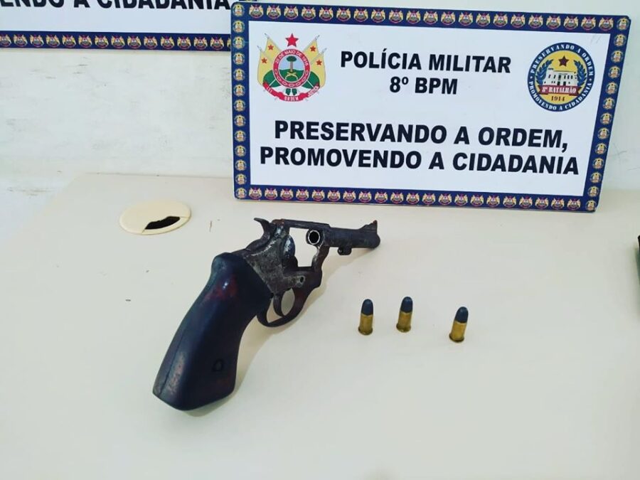 Policia Militar apreende arma de fogo no centro da cidade de Sena Madureira