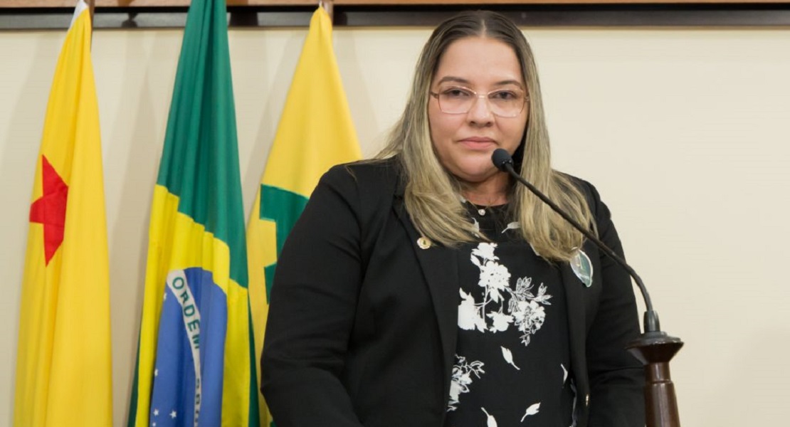 Por complicações da covid-19, deputada Meire Serafim tem piora e viaja em UTI aérea para SP