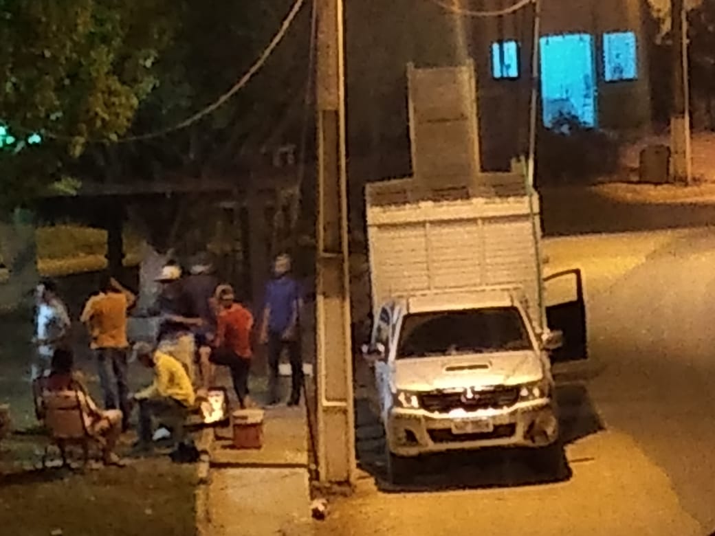 Moradores da Linha do Tiro denunciam piseiro com perturbação do sossego em pracinha em frente ao campo do Grêmio
