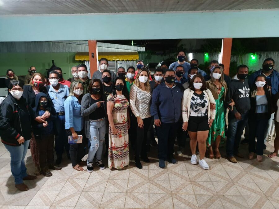 Toinha e Charlene lançam chapa de pré candidatura a prefeitura de Sena Madureira