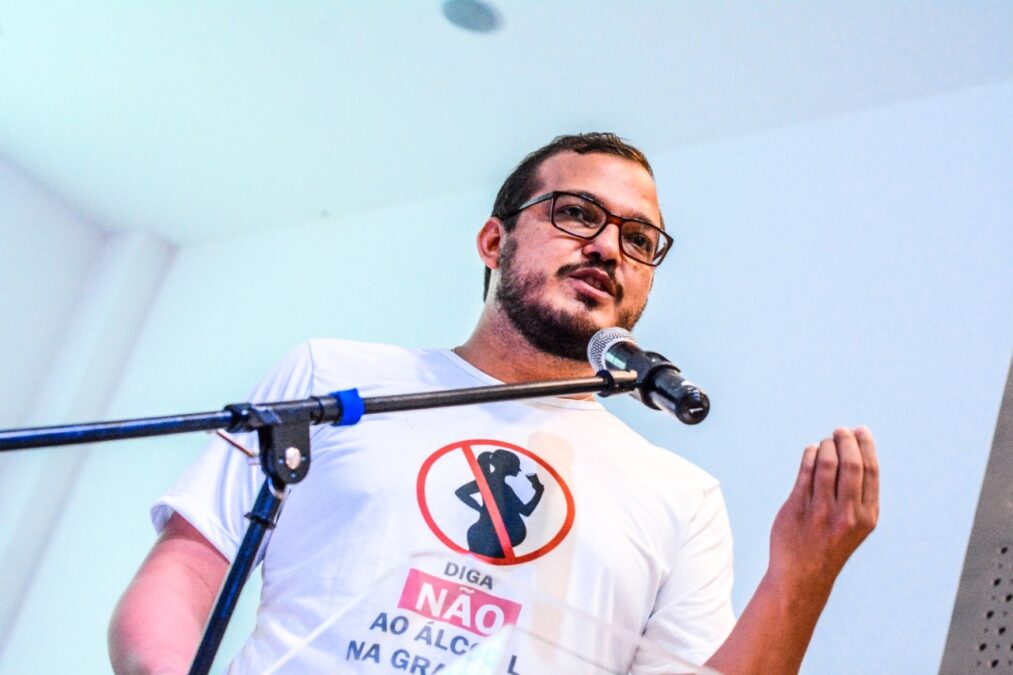 “Temos que vencer a desinformação e conscientizar a sociedade sobre a Síndrome Alcóolica Fetal”, diz Forneck