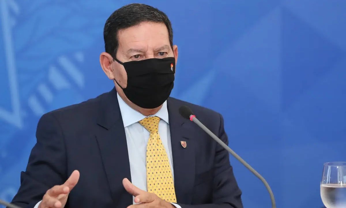 Vice-presidente Hamilton Mourão testa positivo para a Covid-19