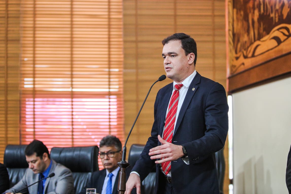 Daniel Zen afirma que governo Gladson é inerte e não iniciou as obras que prometeu