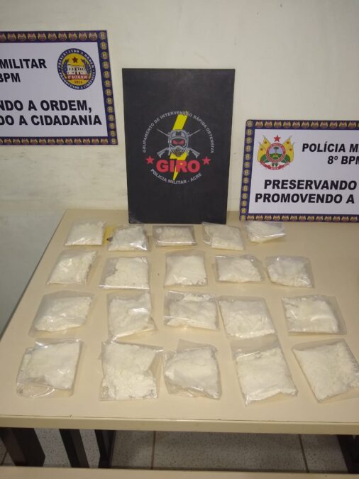 Grupo GIRO da PM de Sena Madureira faz apreensão de cocaína no bairro da Pista