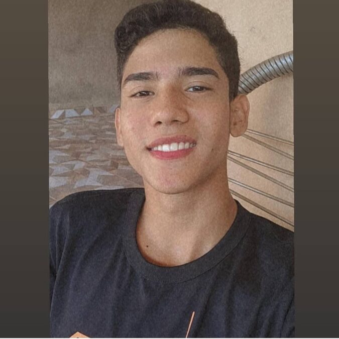 Após mais de um mês, família segue sem notícias de jovem que teria desaparecido ao nadar no Rio Acre