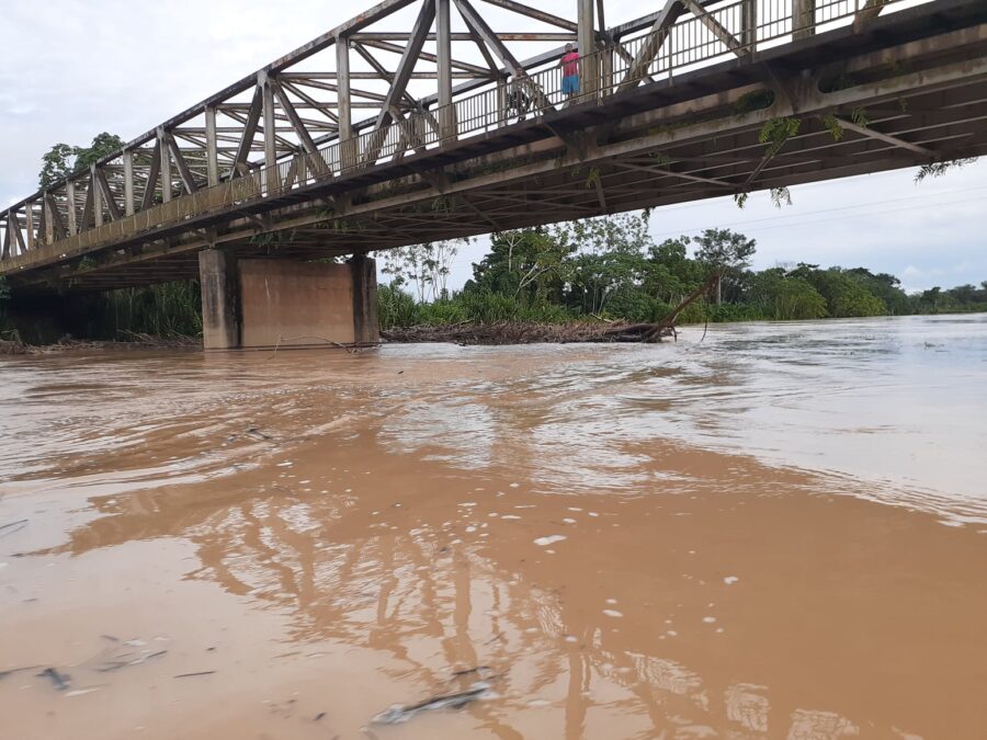 Cheia do rio Iaco já afeta famílias em Sena Madureira; Nível está acima da cota de alerta