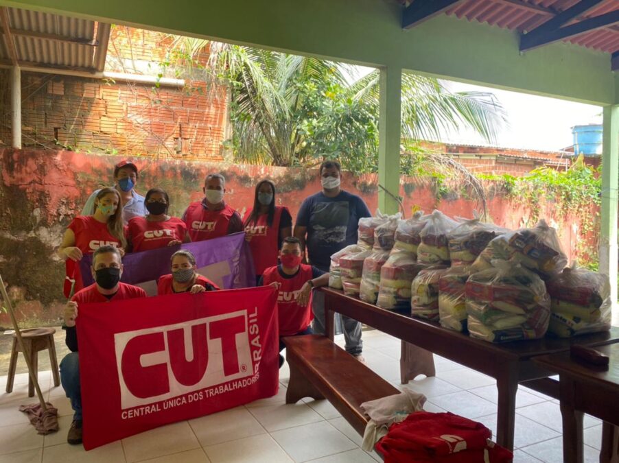 Campanha “Coração Amigo” CUT/ FETACRE entregam cestas básicas ao Sindicado dos Trabalhadores Rurais de Sena Madureira