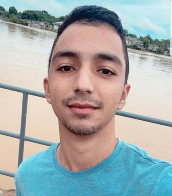 Mais um jovem sena-madureirense de escola pública obtém nota alta no Enem, 940 pontos