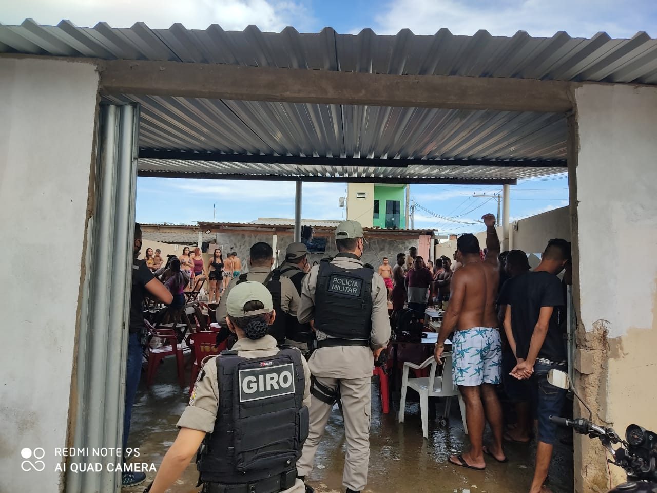 Polícia Militar acaba com festa regada a bebidas em Rio Branco