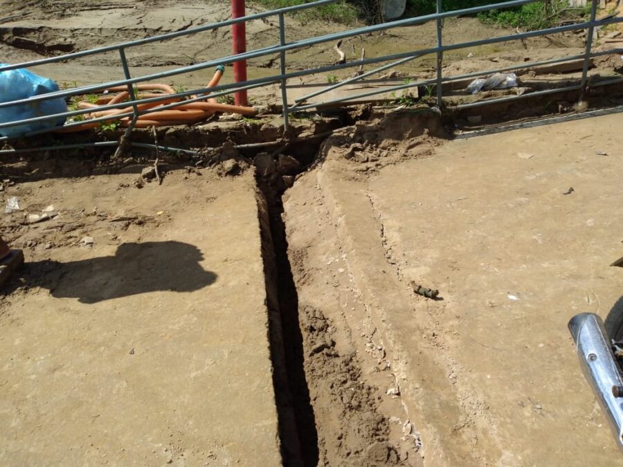Rampa do Porto da Feira construída recentemente pela prefeitura já apresenta problemas
