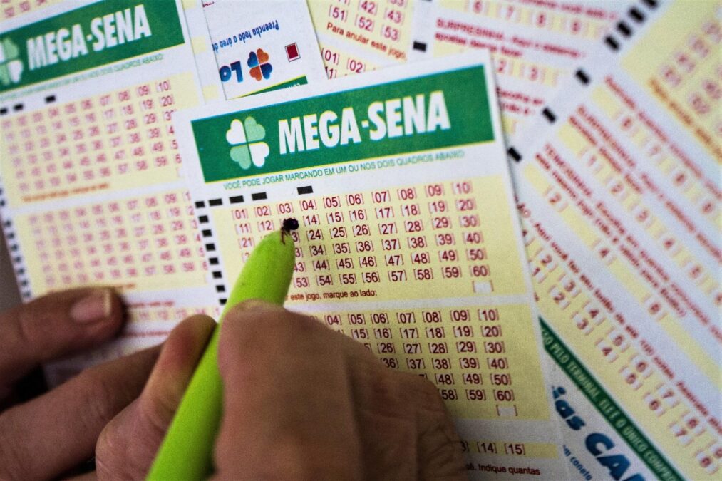 Mega-Sena pode pagar 27 milhões neste Sábado (10/04)