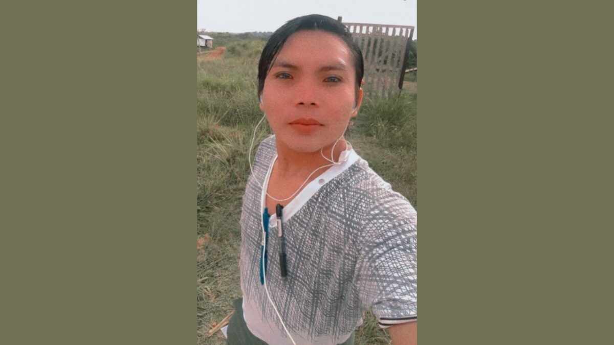 Indígena Kaxinawá de Jordão, pede ajuda para chegar ao Programa da Eliana, onde sonha se apresentar como travesti
