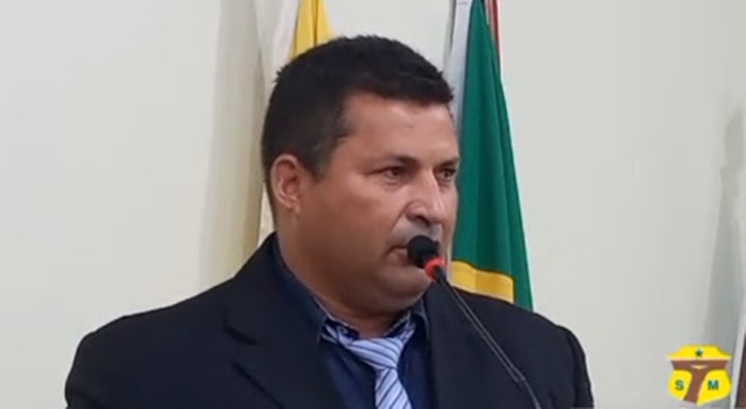 Em nota, vereador Sidiney Araújo diz que não negociou cargos para ir para a base de Mazinho Serafim