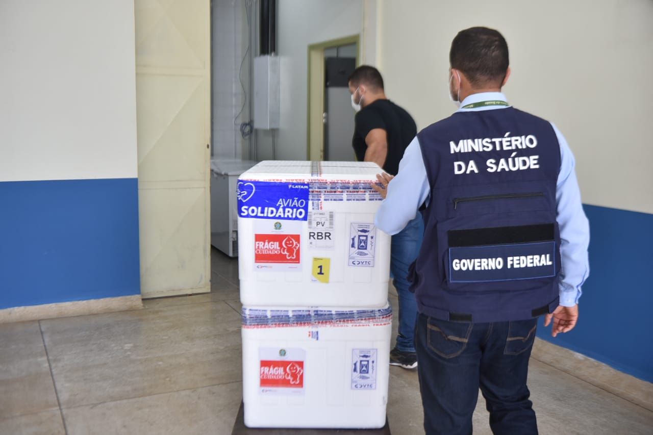 Quase 50 mil doses de vacina contra a Covid-19 chegan ao Acre nesta quarta-feira
