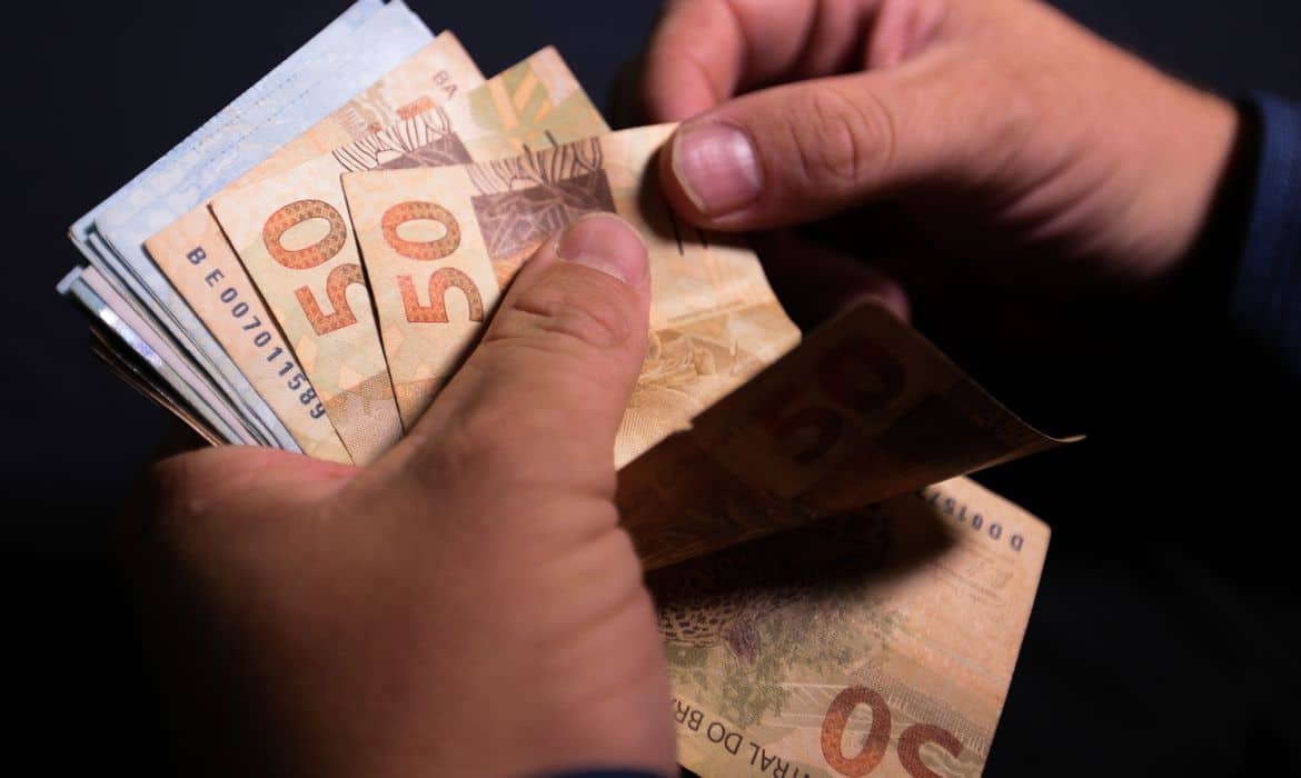 Salário e 13º dos servidores públicos do Estado serão pagos no dia 28 de junho