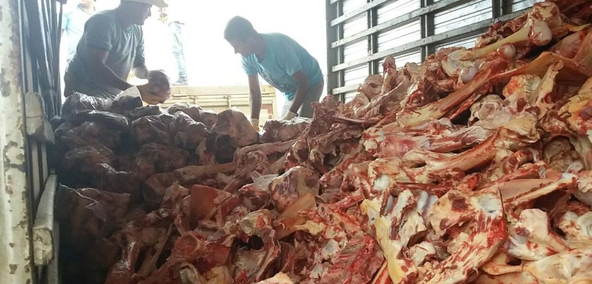 Brasil cada vez mais pobre: Arroz, feijão quebrados e ossos de boi vão para o prato dos brasileiros