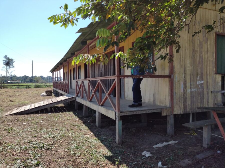 Equipe do Governo faz vistorias em Escolas da zona rural de Sena que serão reformadas