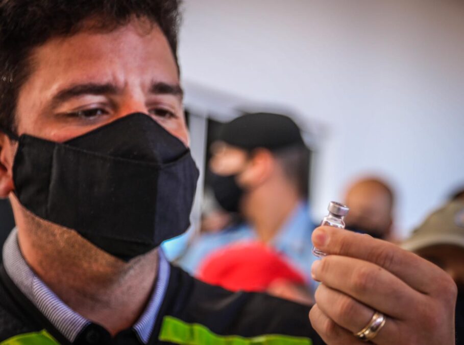Gladson confirma que Acre já recebeu mais de 500 mil vacinas