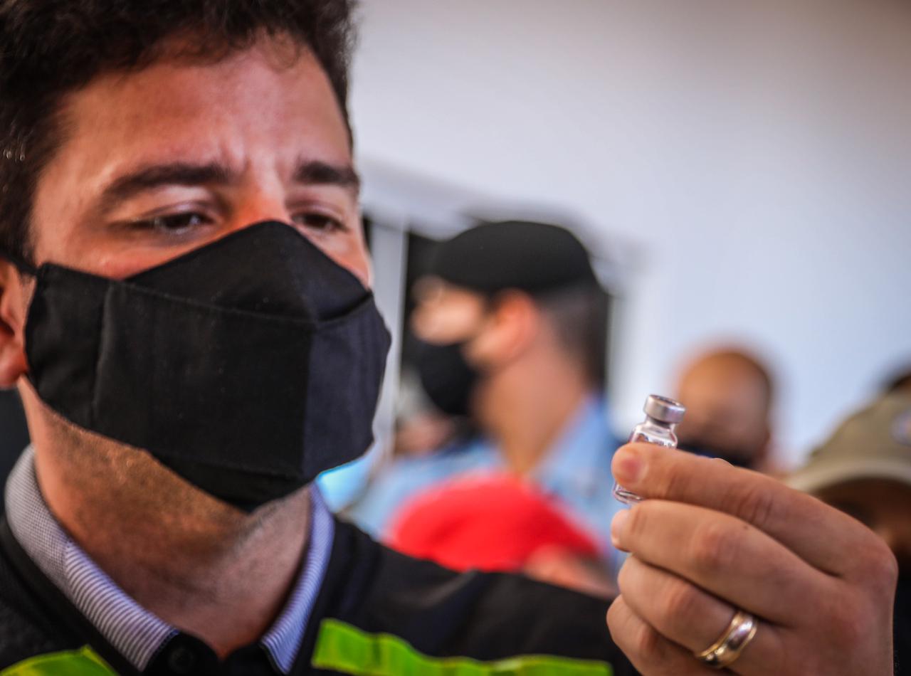 Gladson confirma que Acre já recebeu mais de 500 mil vacinas