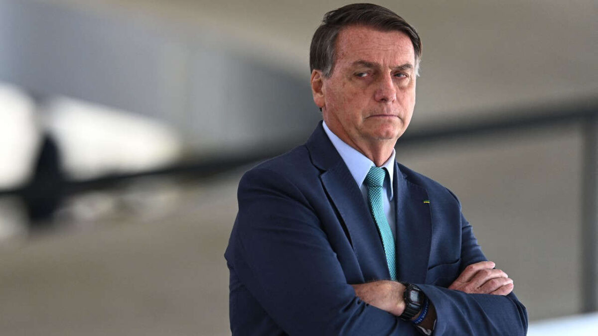 Eu convido o presidente a visitar hospital, supermercado, posto de gasolina e cemitério