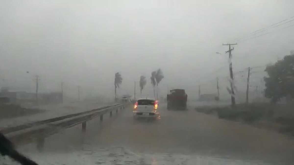 Vídeo: Forte temporal deixa cenário de destruição e prejuízo na capital Rio Branco
