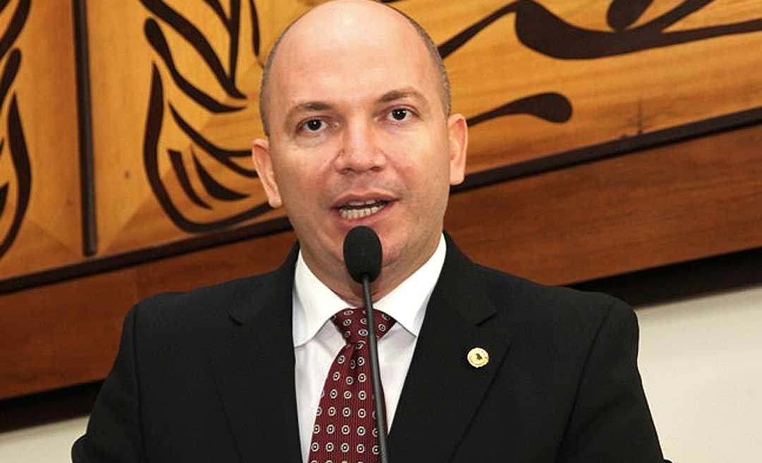 Deputado Gehlen Diniz cobra do DNIT melhorias na BR-364