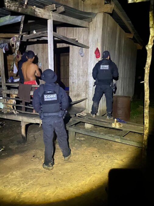 Pai é preso suspeito de estuprar as seis filhas em cidade no interior do Acre