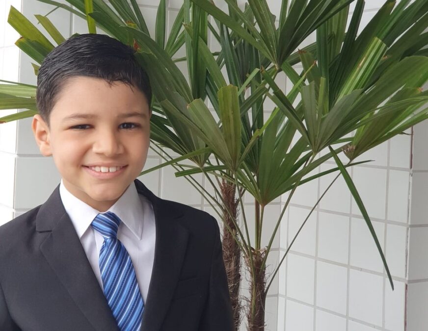 Menino morto após afundar em piscina de escola em SP disse que ‘ia para o céu’ pouco antes, diz pai
