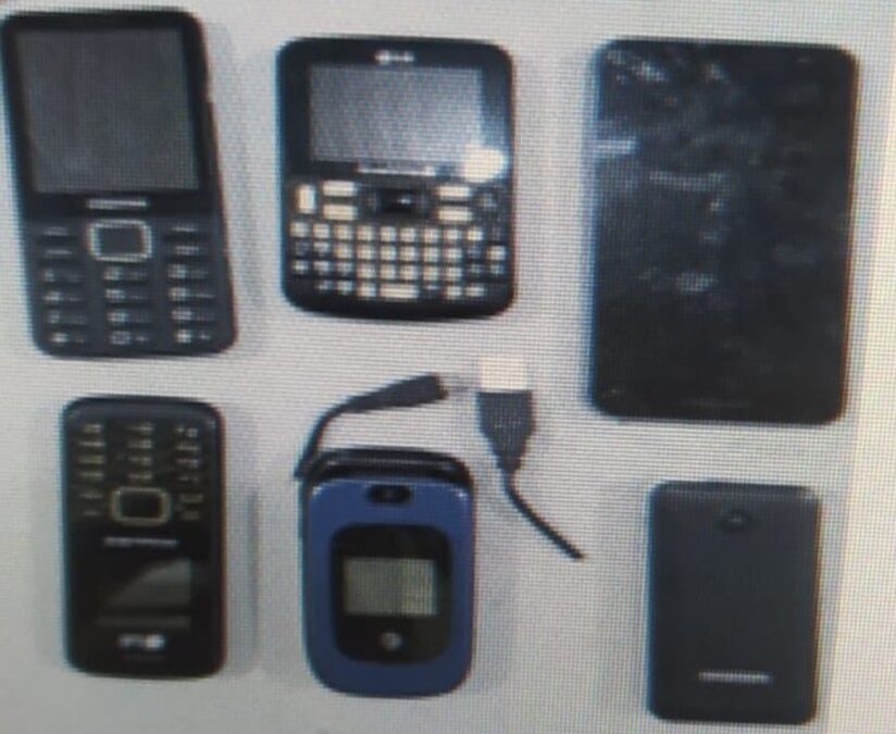 Policiais apreendem 16 celulares no fim de semana que foram arremessados em presídio de Sena Madureira