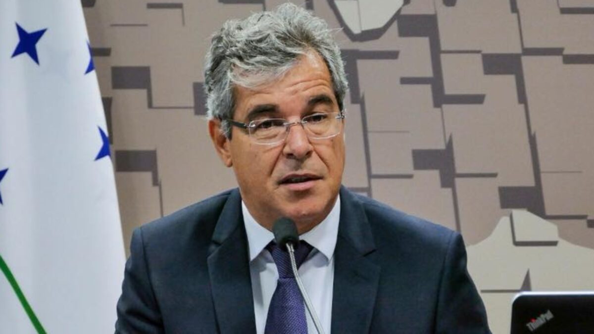 ‘Muita gente falsa emitindo nota de solidariedade ao governador’, diz Jorge Viana em entrevista