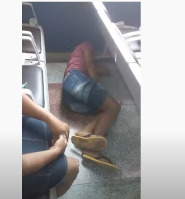 Jovem que aparece em chão de hospital com falta de ar morre no interior do AC e Saúde investiga o caso