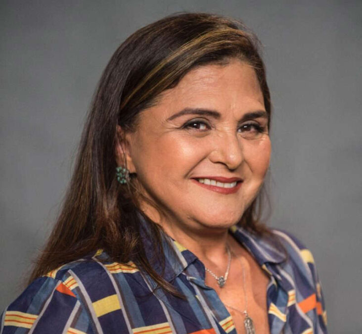 Sem vacina, atriz Elizangela fica em estado grave com sequelas da covid