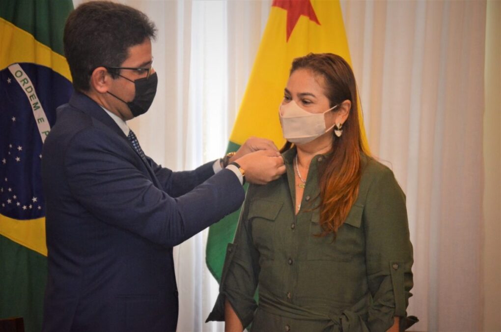 Desembargadora Waldirene Cordeiro assume governo do Acre pelos próximos 6 dias