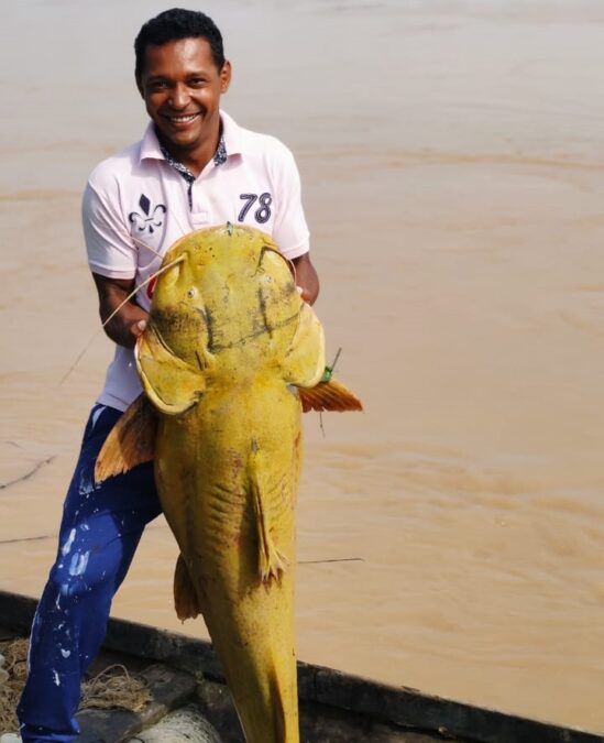 Morador de Sena Madureira captura Jaú de 30 Kg em percaria no Rio Purus