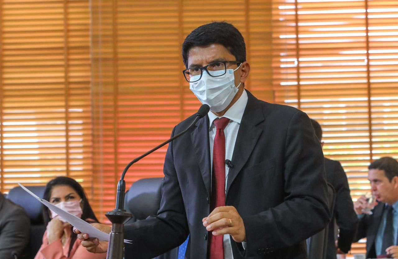 Jenilson pede que governador resolva urgentemente reajuste de servidores e “não crie mais expectativas do que já foram criadas”