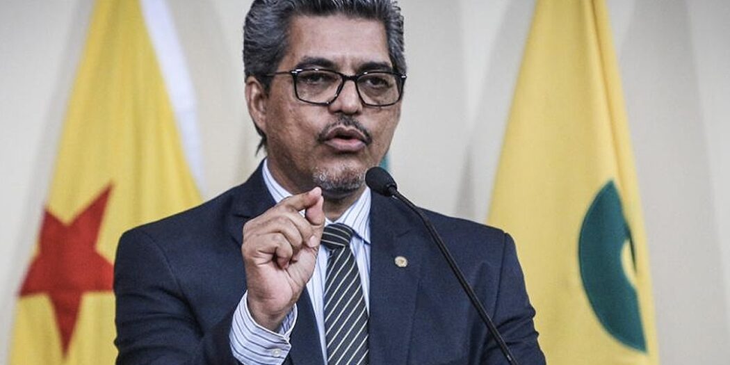 “Existe uma crise jurídica e política que apesar de não mencionada na mensagem governamental, não deixa de existir”, diz Edvaldo Magalhães referindo-se à Operação Ptolomeu