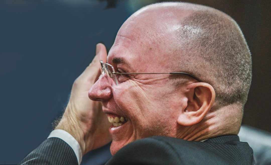 Gehlen vence queda de braço e derruba veto sobre PL que acaba com a exigência do Direito na PMAC