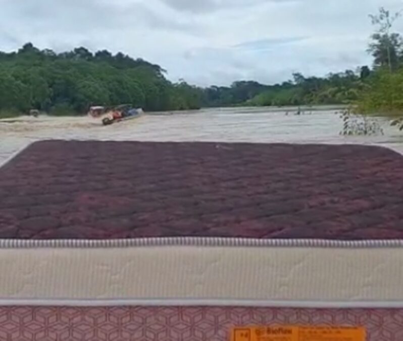 Morador do Segundo Distrito de Sena denuncia manobras perigosas de condutores de jet-skis e lanchas colocando em risco a vida de quem trafega no Rio Iaco
