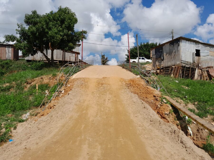 Muita grana! Prefeitura de Sena gastou quase 500 mil reais para construir rampa que já se deteriorou