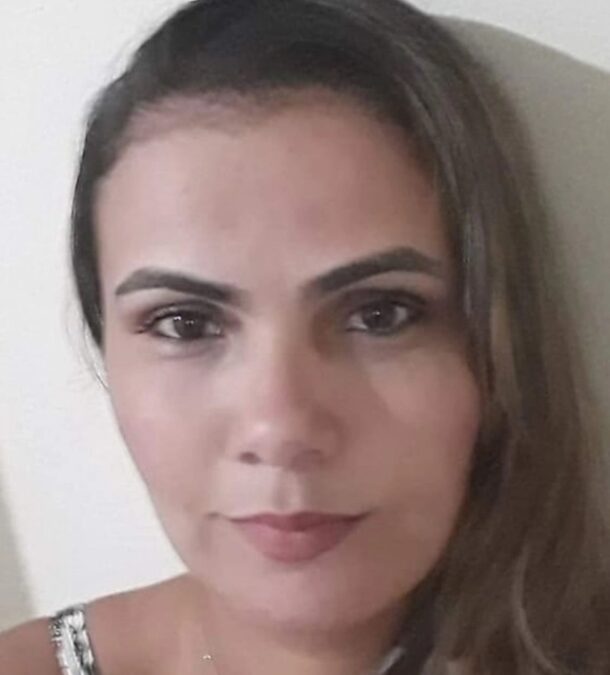 Morre vítima de câncer aos 41 anos Érika de Assis, ex-funcionária do Cartório de Sena