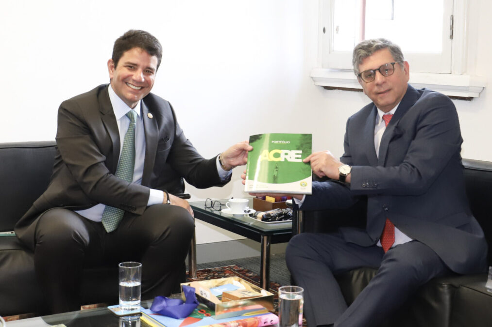 Governador Gladson Cameli se reúne com embaixador em Londres para apresentar projeto de turismo do Acre