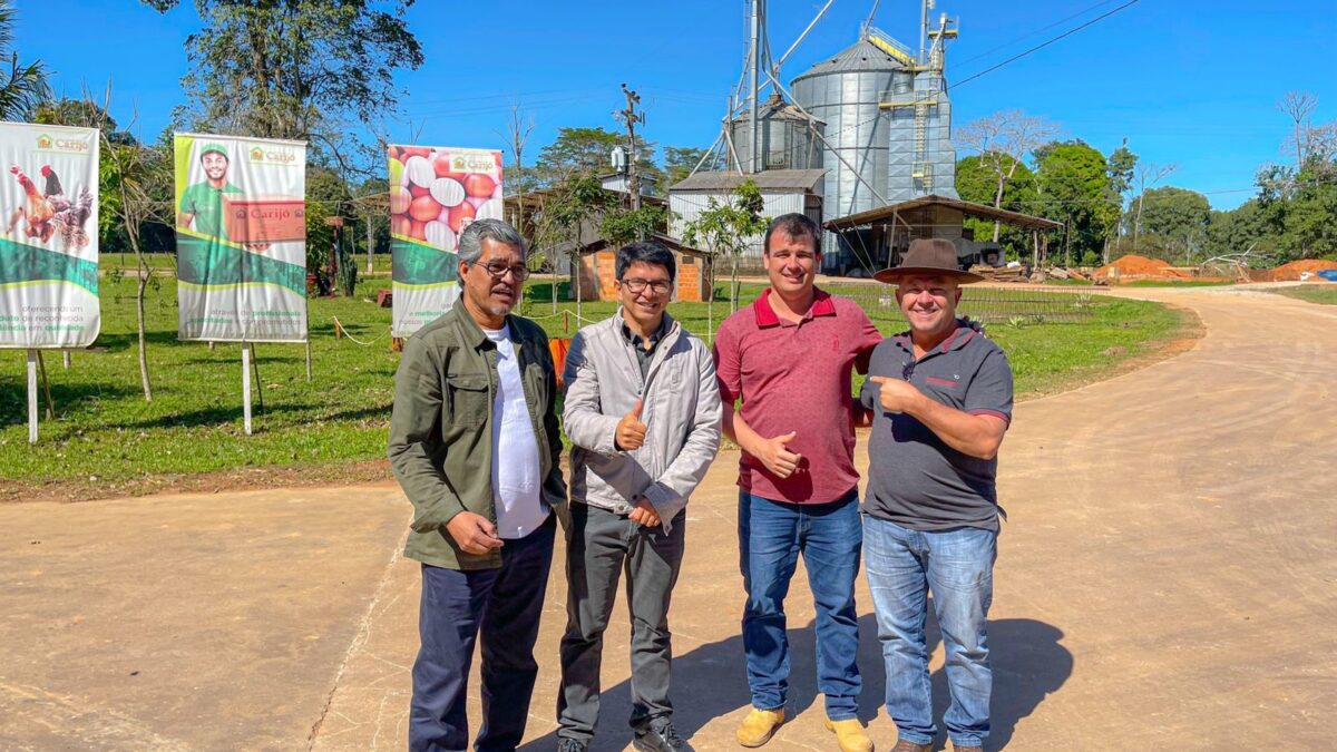 Jenilson, Edvaldo e Jonas Lima visitam Granja Carijó e afirma que Estado precisa investir no setor produtivo