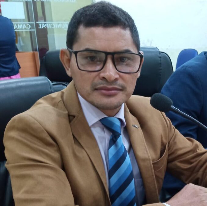 Vereador de Sena Madureira vai representar o município como suplente de senador na chapa de Petecão