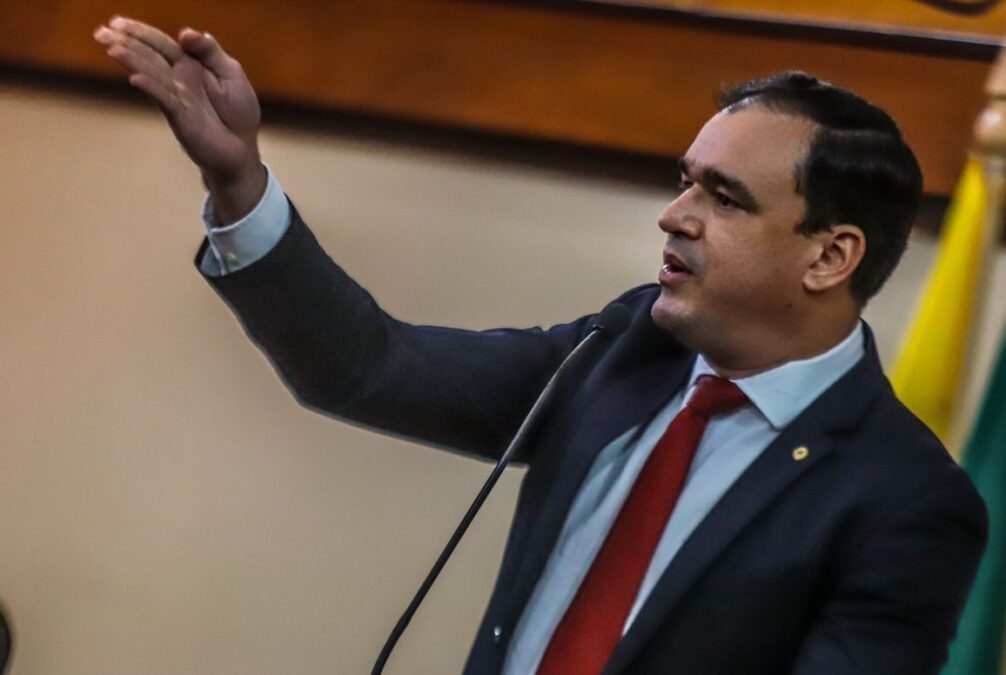 “Gestão pública de cultura do Acre vai de mal a pior”, afirma Daniel zen