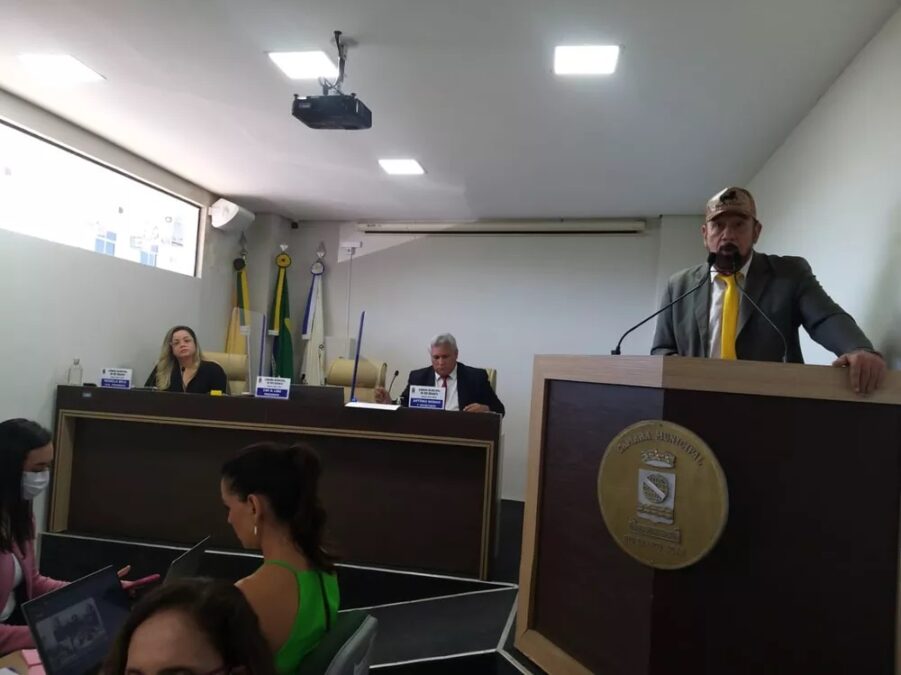 Após horas de discussões, vereadores aprovam aporte financeiro para a única de transporte público da capital