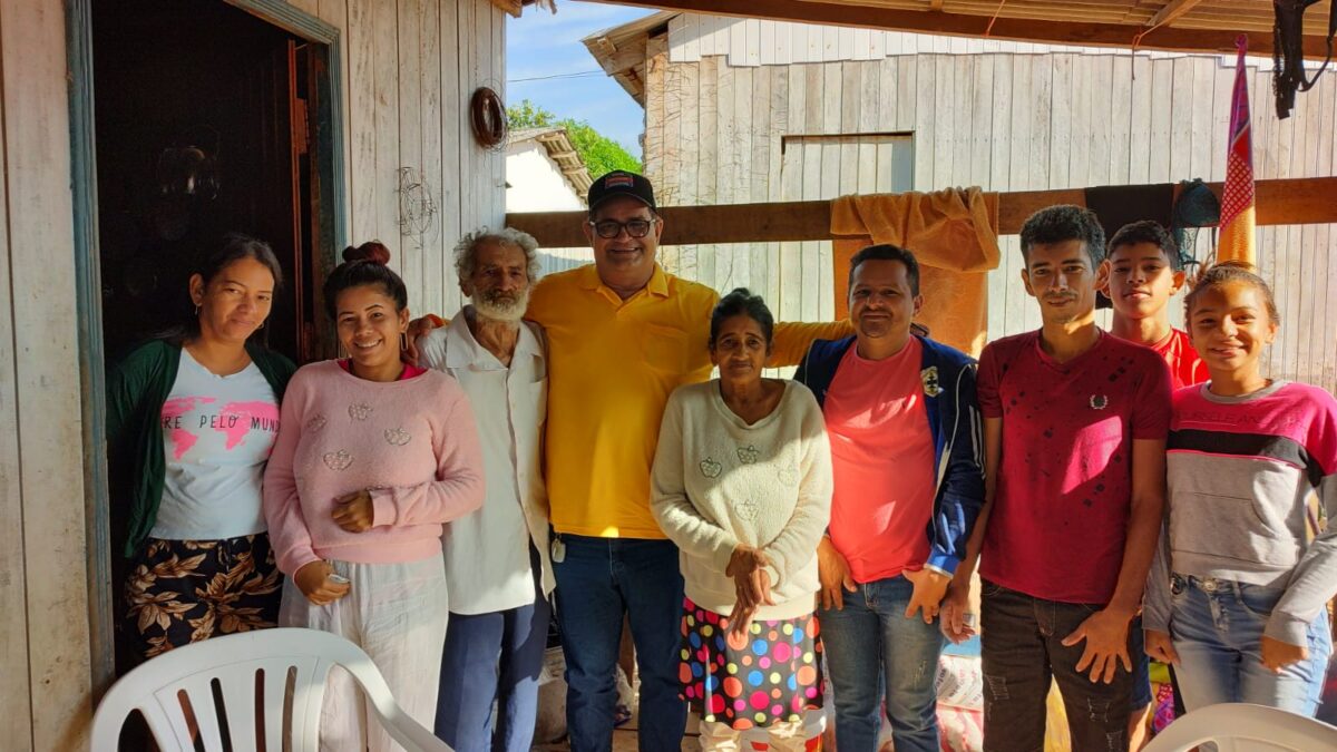 Tanízio Sá faz visitas em Sena Madureira e recebe apoio de famílias e amigos
